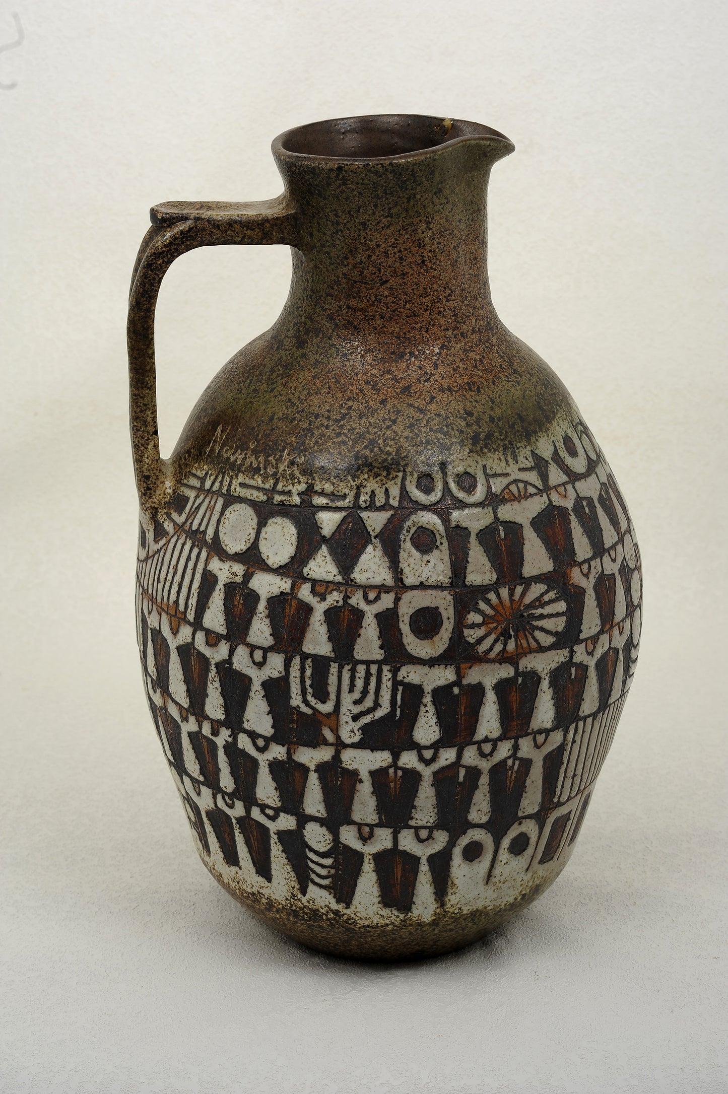 OBRA EN CERÁMICA. Jaime Nowinski, Uruguay. Año 2002, 54x24cm
