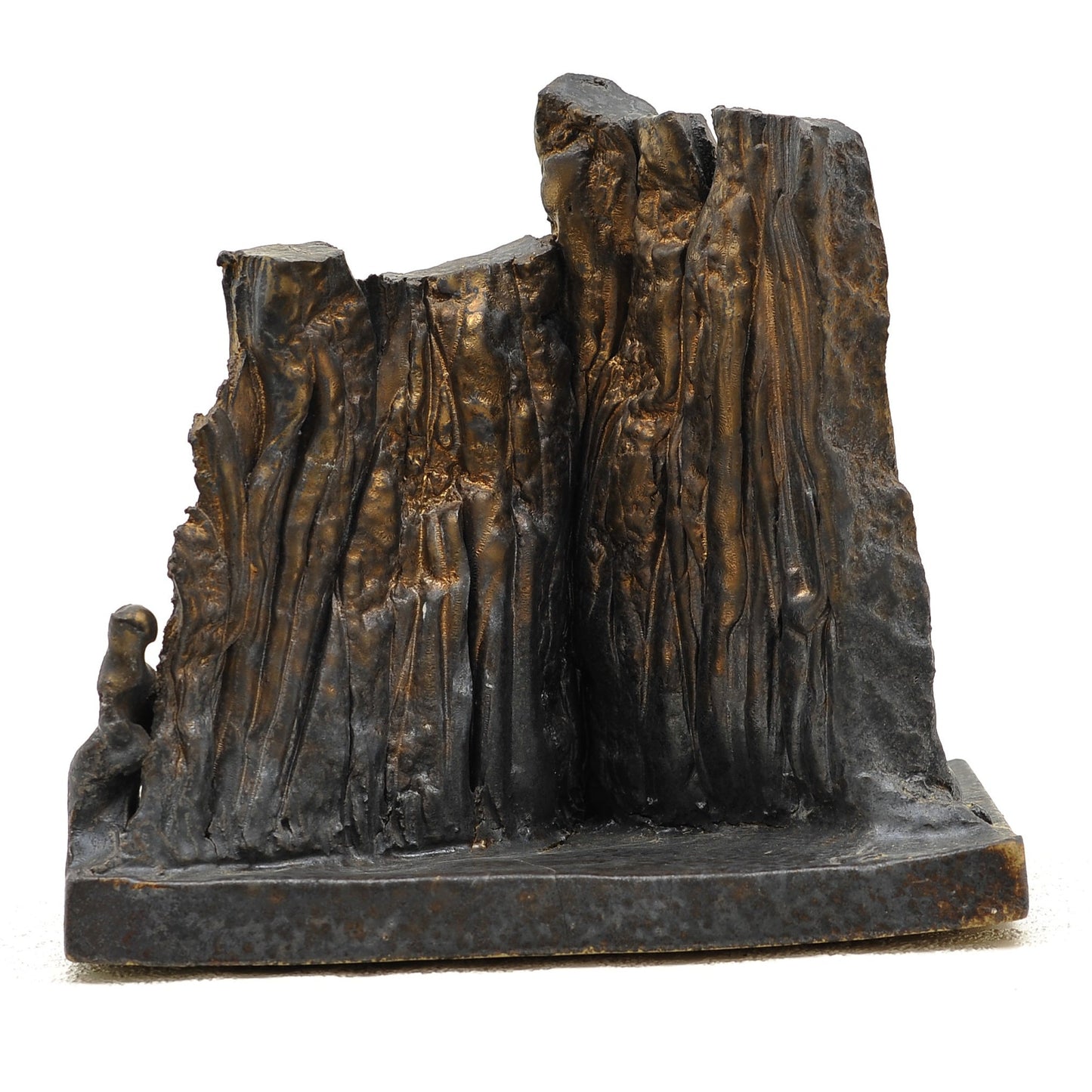 EL CROMEN. Escultura en gres. Ricardo Nowinski, Uruguay. Año 2003, 19x17x12cm