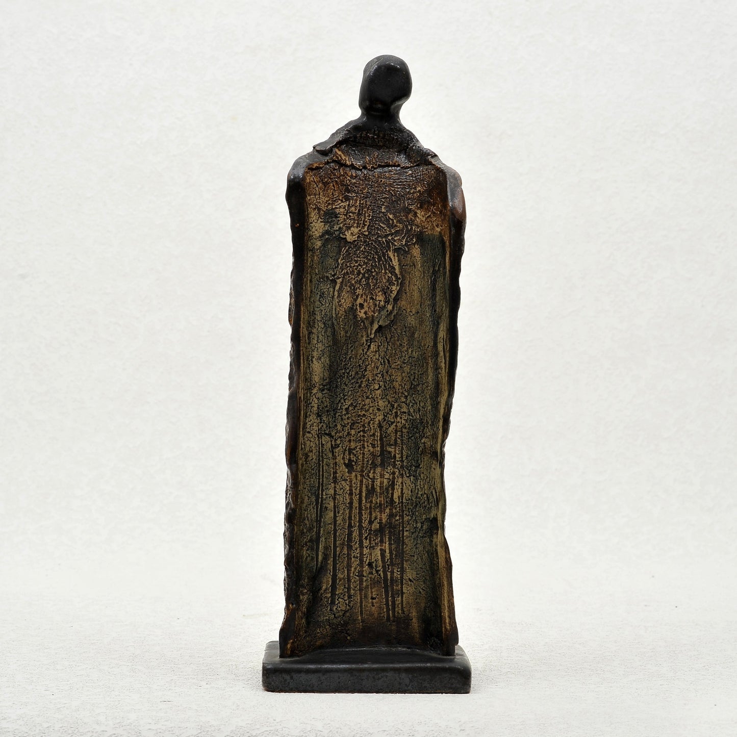 ESCULTURA en gres. Sin título. Ricardo Nowinski, Uruguay. 37,5x12 cm