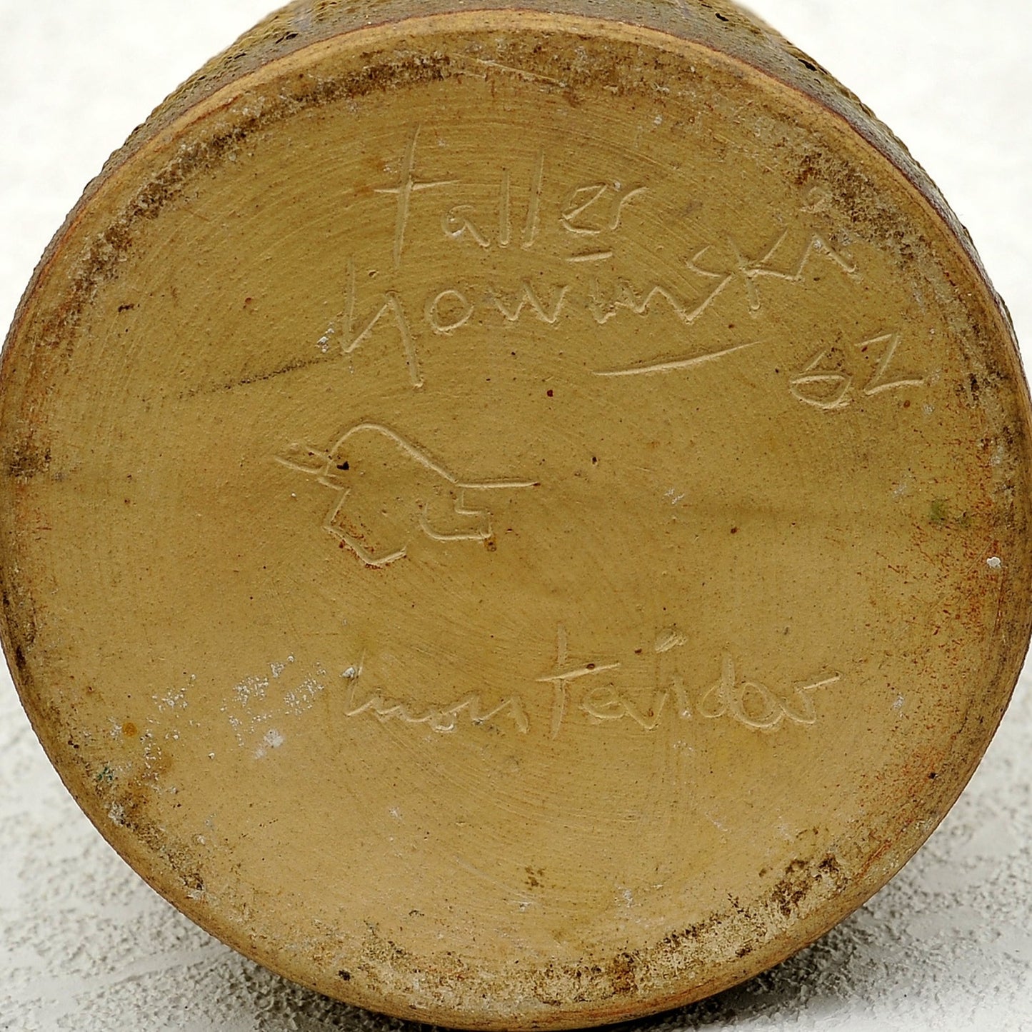 PIEZA PIRAMIDAL. Jaime Nowinski, Uruguay. Año 1962, 32x10x3cm
